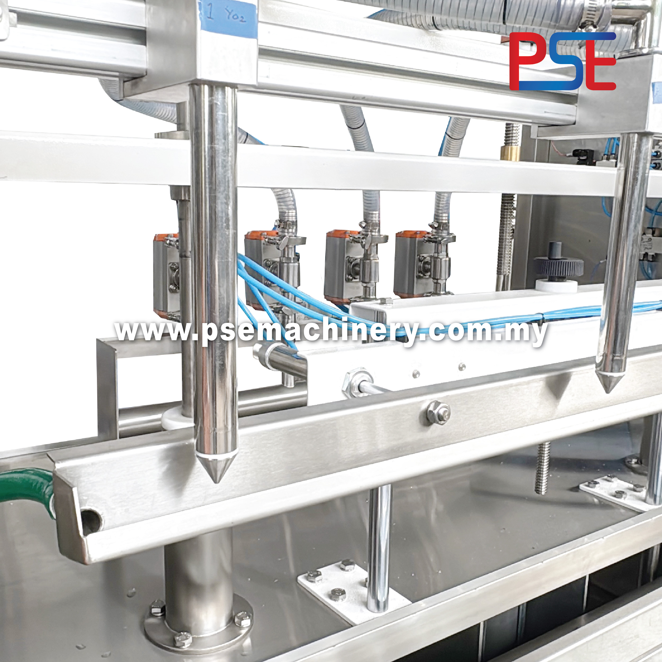 filling jerry can -04-01